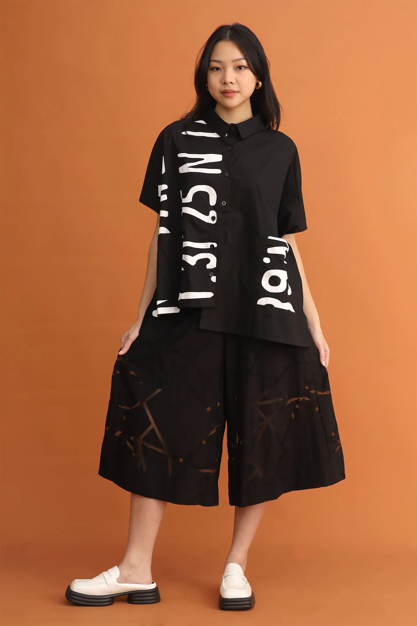 CHOSEN: Stone Culottes in Black Lines