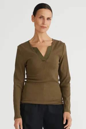 Henley Long Sleeve Top in Deep Moss