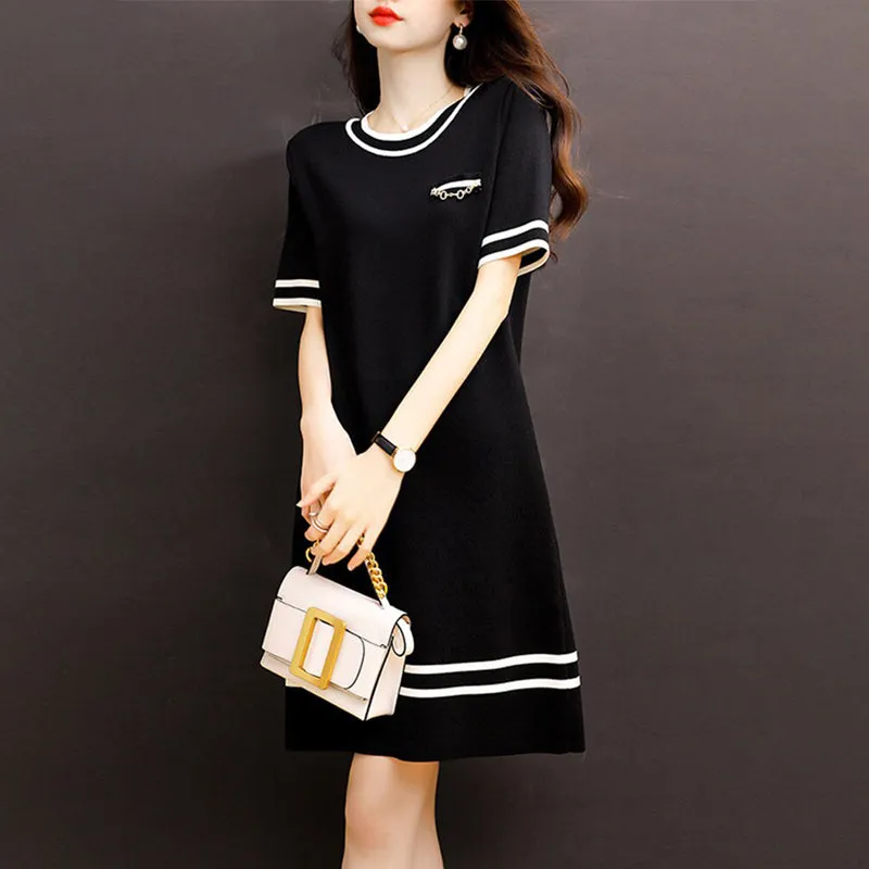 Korean Style Simple and Casual Knee Length Dresses